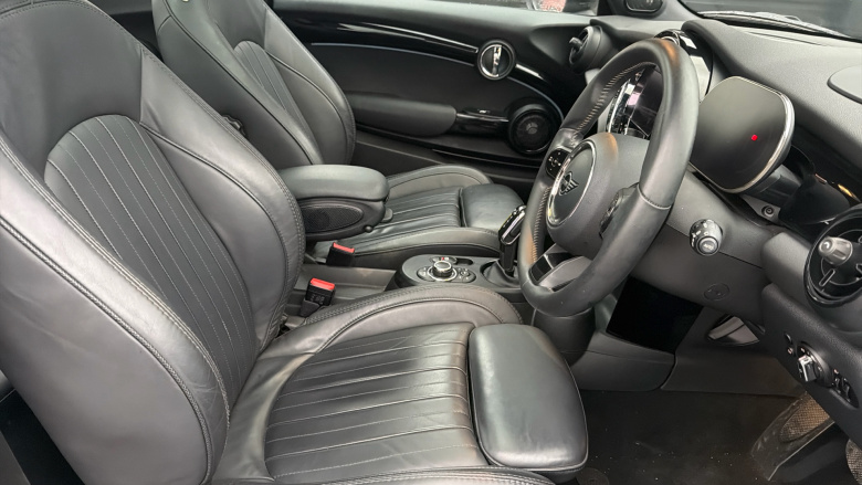 MINI Hatchback 1.5 Cooper Exclusive II 5dr Auto Petrol Hatchback